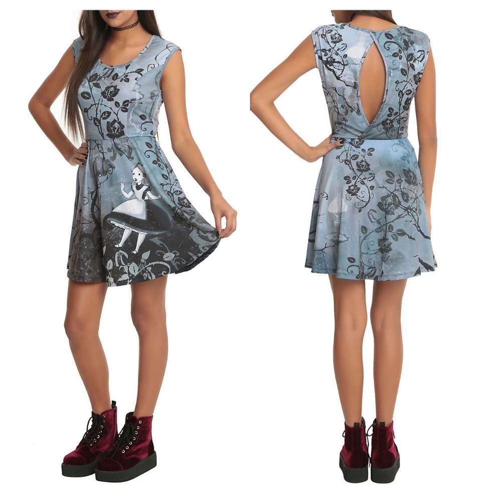 HOT TOPIC Alice in Wonderland Disney Skater Dress Falling Gothic Art Floral XS